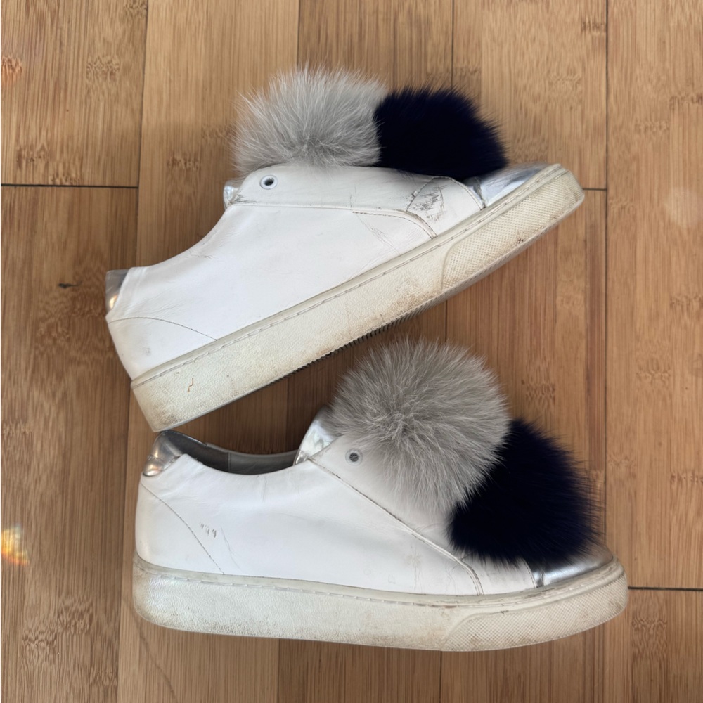 Here/Now slip-on sneakers with fox fur Pom-poms, size 8 - Picture 6 of 6